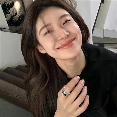 黄昏时分、牵着手